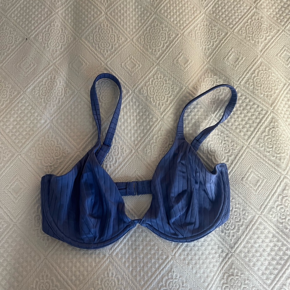 Aerie 32DDD Unlined Underwire Bikini Top